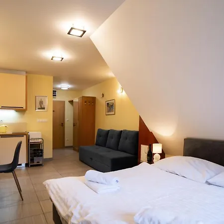 Lejlighed Fatrapark 1 - Wellness And Parking Free *