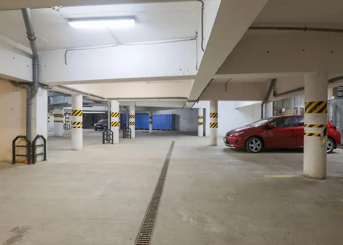 Fatrapark 1 - Wellness And Parking Free